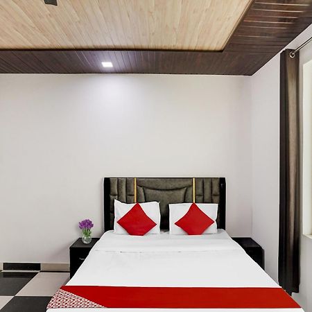 Hotel Collection O Love Garden Ghaziabad Exterior foto