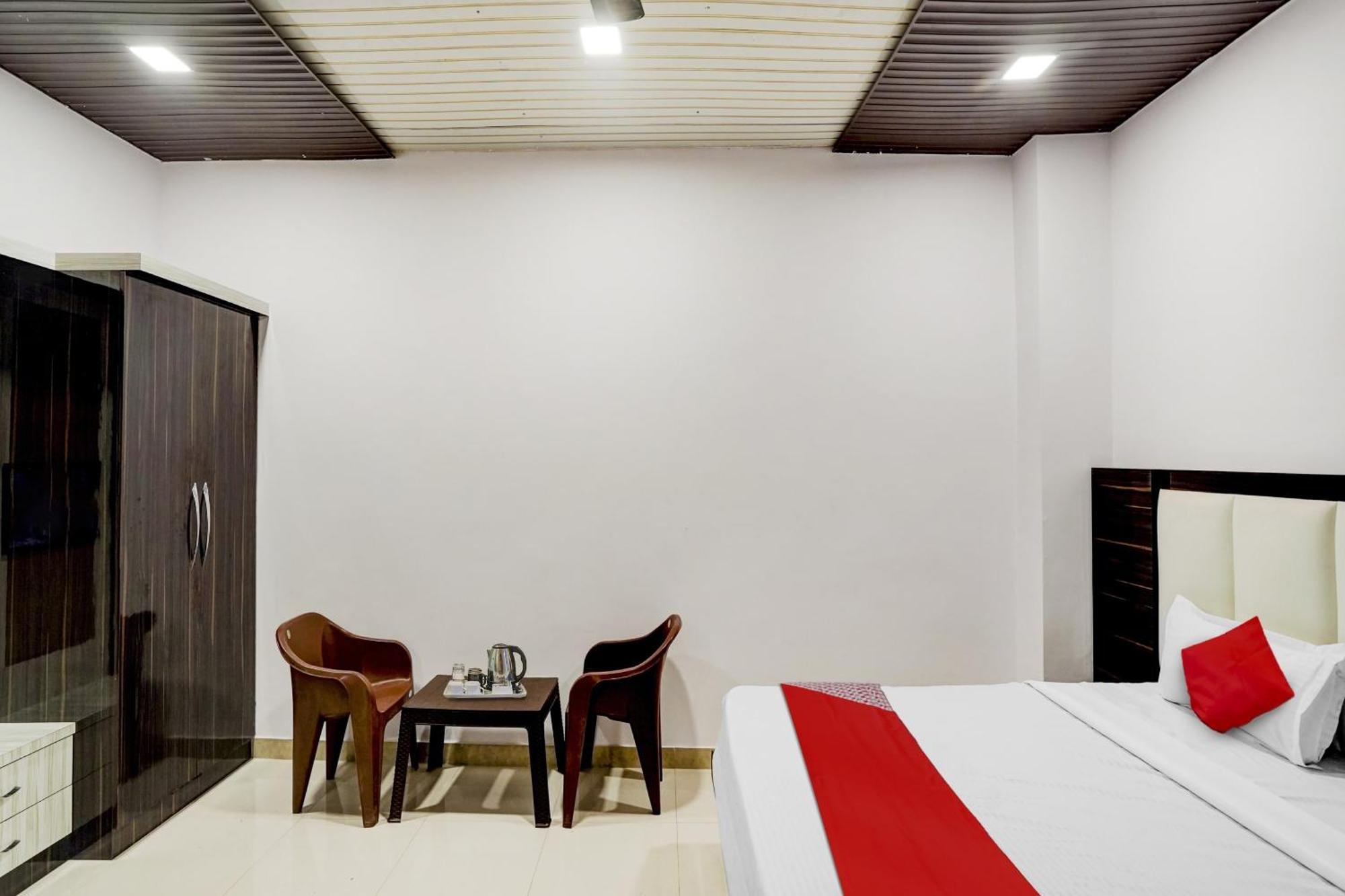 Hotel Collection O Love Garden Ghaziabad Exterior foto